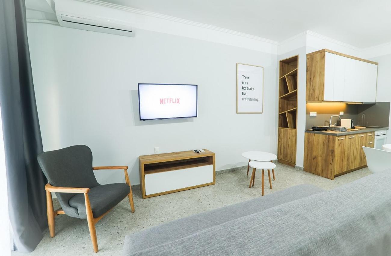 Alexandros Hotel จานนิซา ภายนอก รูปภาพ